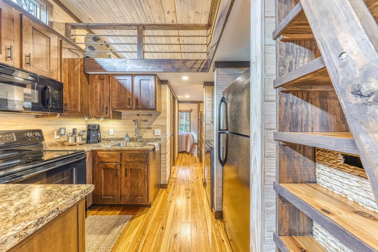 Smoky Mountain Tiny Home Пиджен Фордж Екстериор снимка