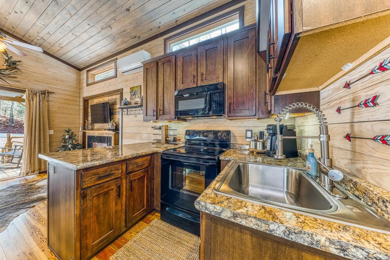 Smoky Mountain Tiny Home Пиджен Фордж Екстериор снимка